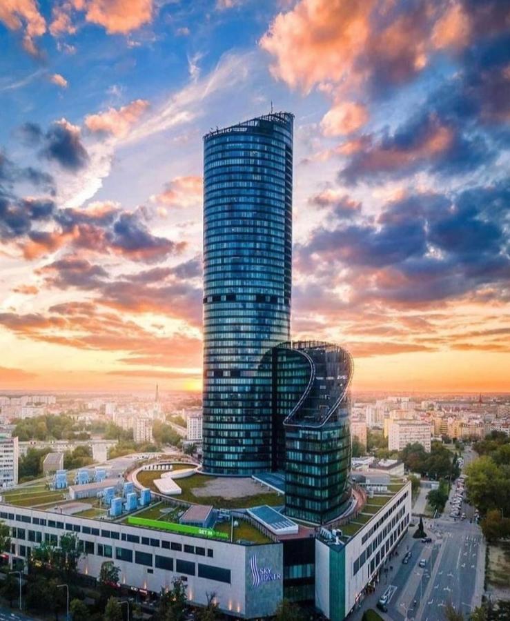 30Th+ Floor Apartments In Sky Tower Breslavia Exterior foto